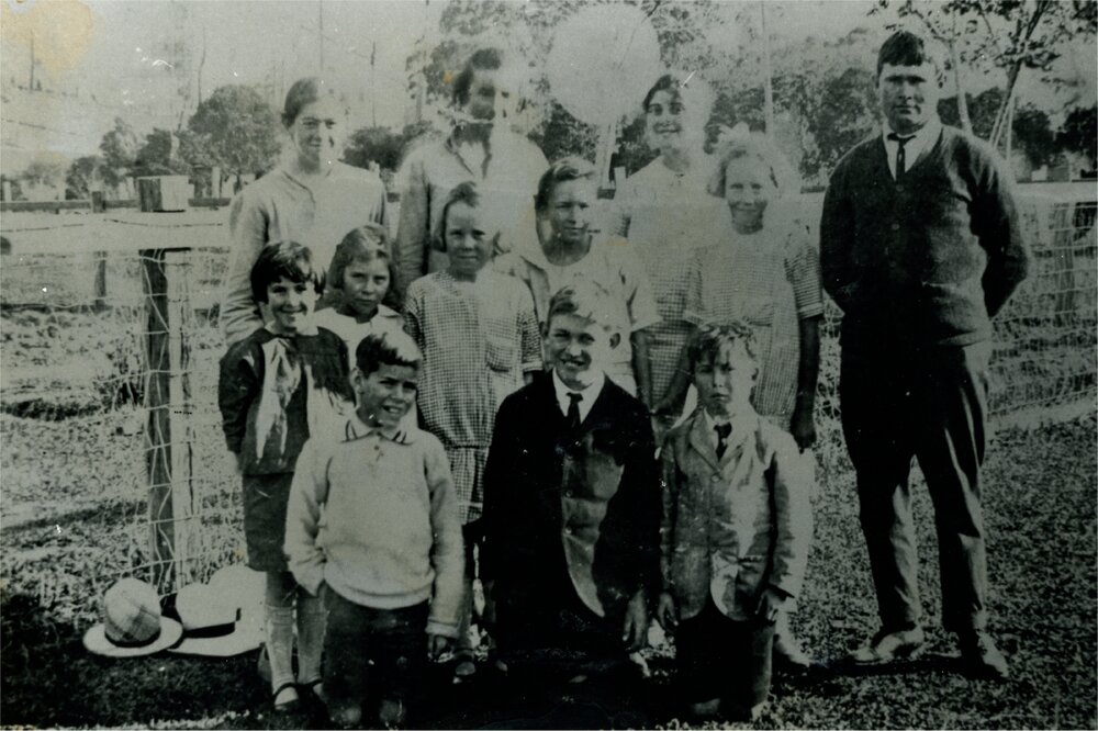 Pupils, Wahpunga State School, Kin Kin, ca 1900s