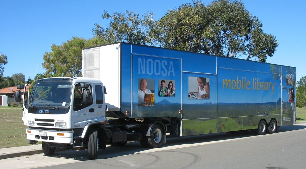 Noosa Libraries Mobile Library, "hinterland" side, ca July 2006