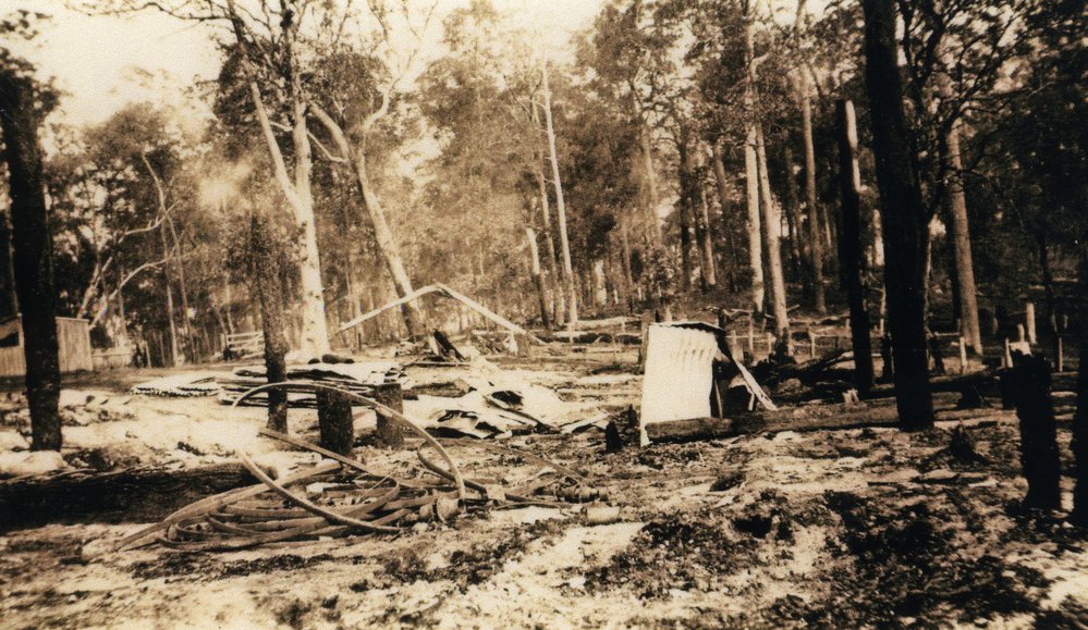 'Bellwood', Davis family home, Cootharaba, 1937