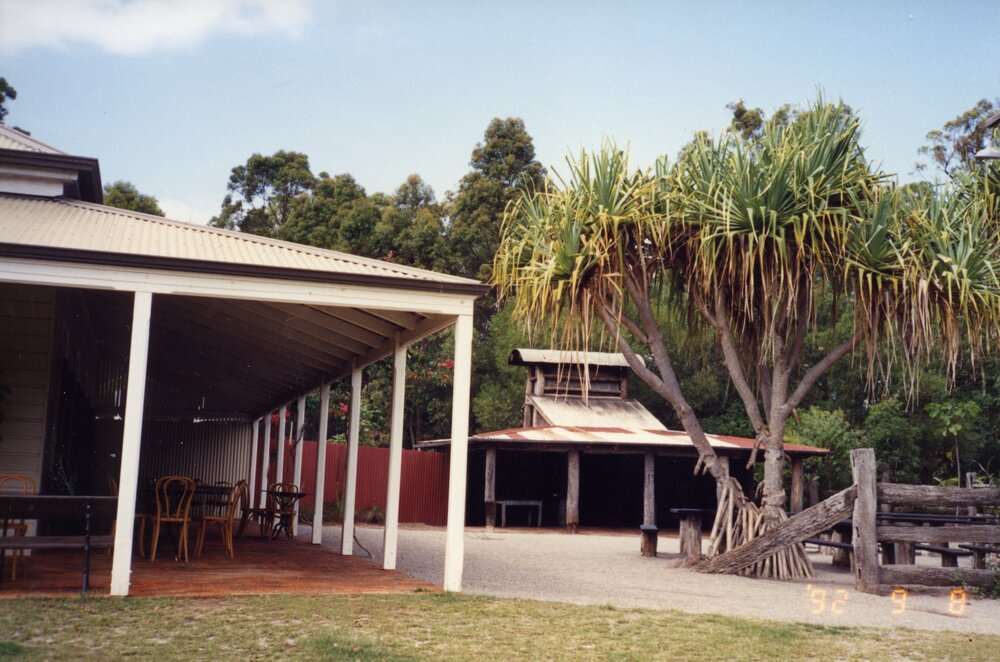 Outdoor bbq area, Apollonian Hotel, Boreen Point, 8 September 1992