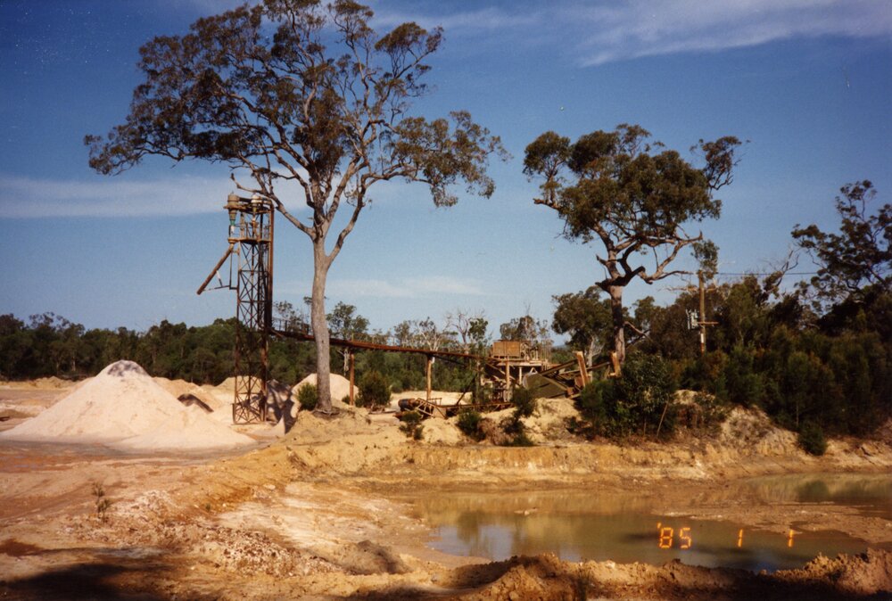 Earthworks, 1 January 1985