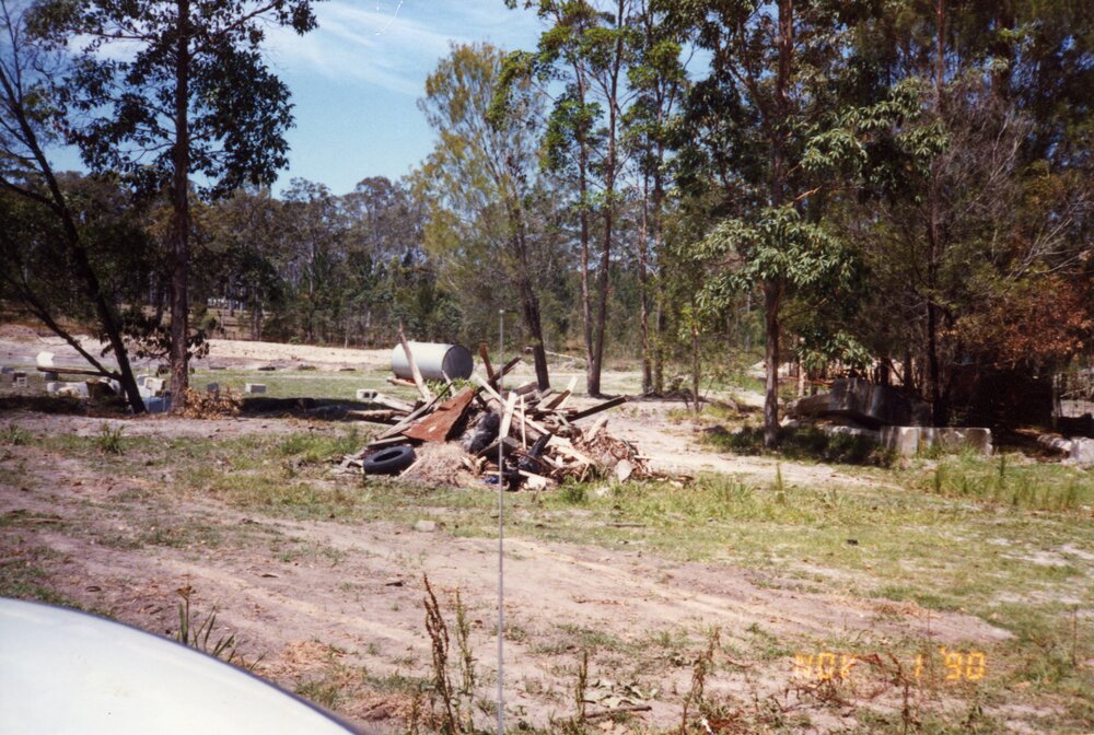 Earthworks, 1 November 1990 
