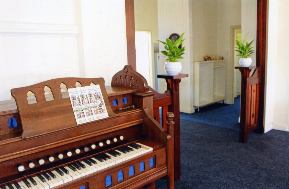 Interior Tait-Duke Cottage, Earl Street, Tewantin, 7 June 2017