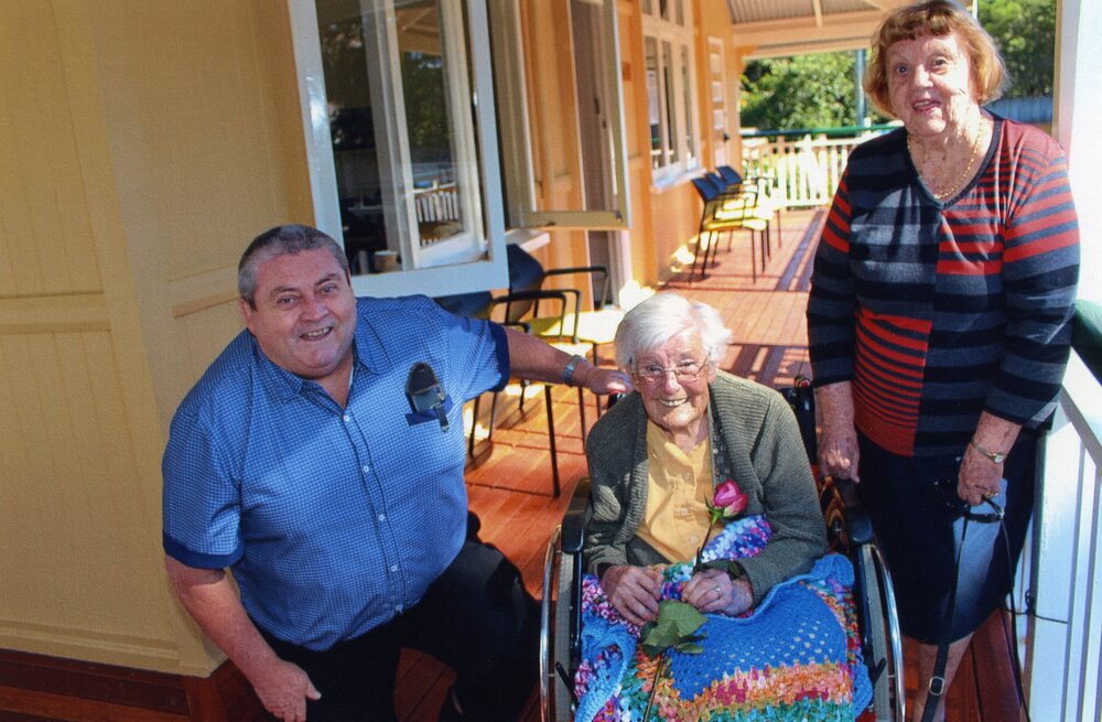 Lindsay Buchanan, Esme Tait and Joan Buchanan (l-r), Official opening Tait-Duke Cottage, Earl Street, Tewantin, 7 June 2017