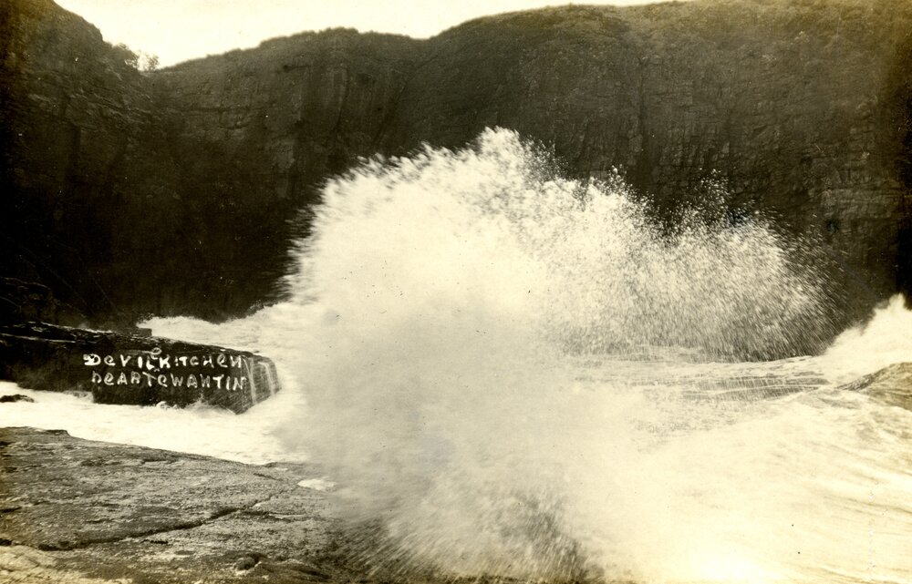 Devils Kitchen, Noosa National Park, Noosa Heads, 1918