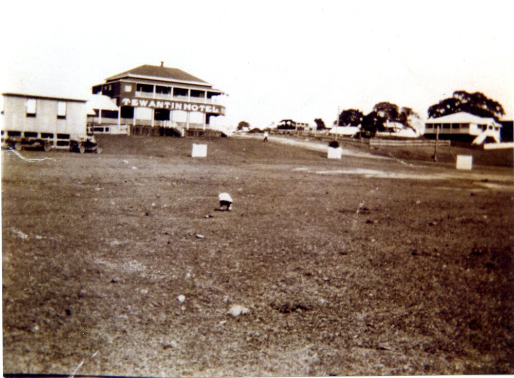 Martin's Tewantin Hotel, Tewantin, ca 1920s
