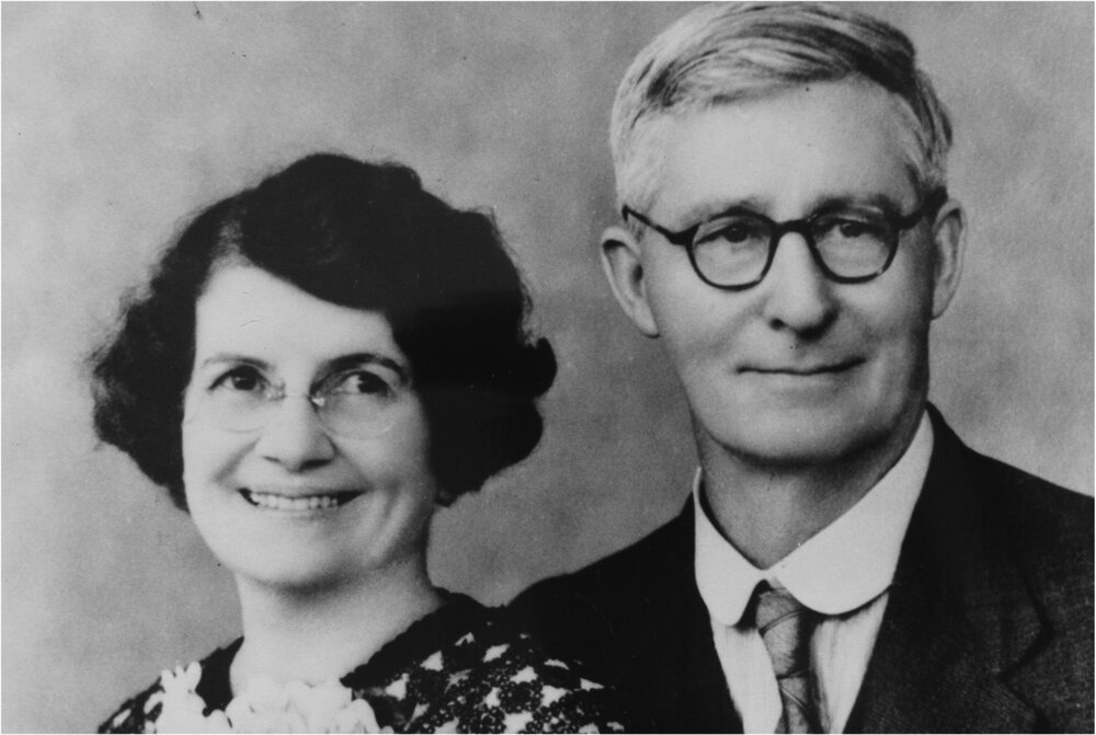 Edith and Norman Mackinnon, Pavilion Street, Pomona, 1924