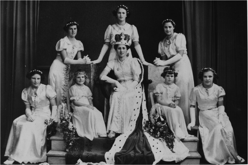 Queen crowning, QATB Ball, Pomona, 1938