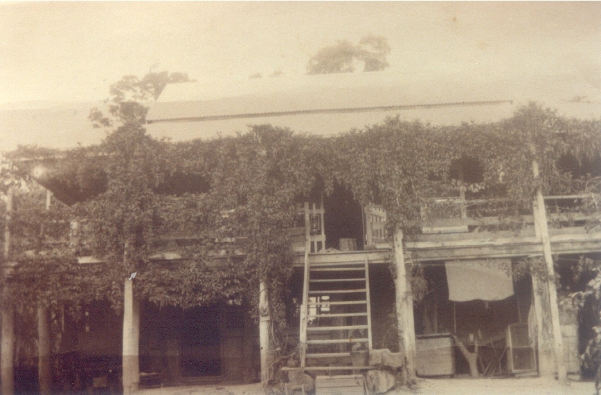 Dwelling, Bunney family home, Bunney's Lane, Kin Kin, 1927