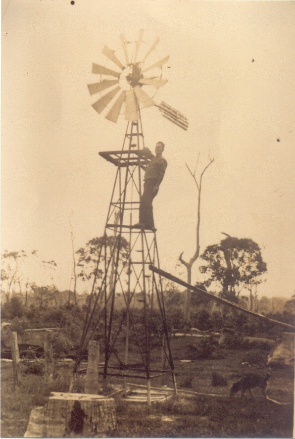 Windmill, Crang Farm, Lake Cootharaba, Mill Point, Como, ca 1940s