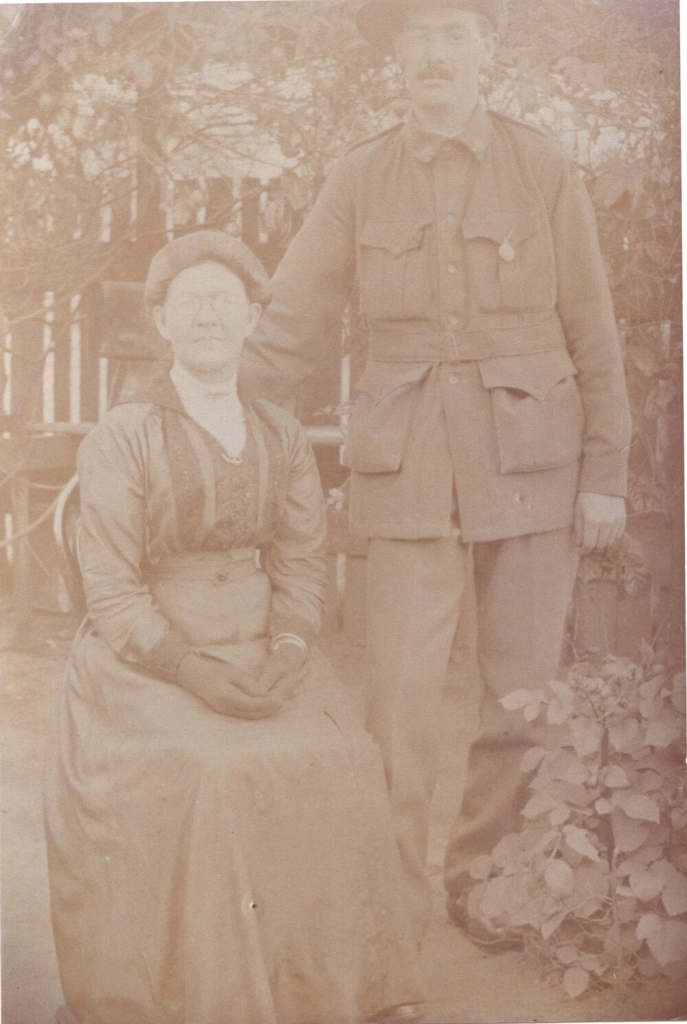 Mrs Carrie Armitage and son Percy Armitage, Pomona, ca 1916