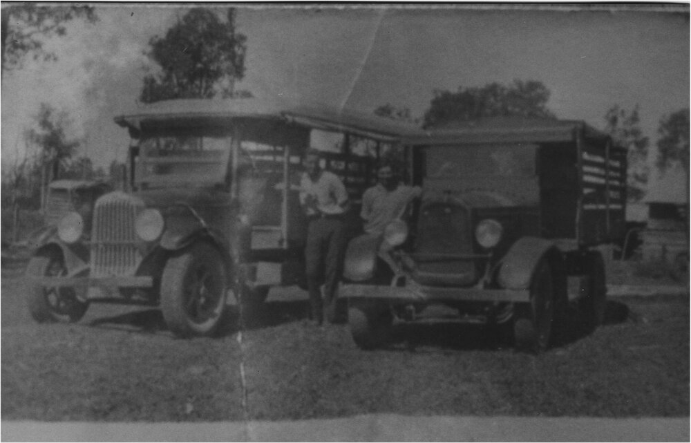 Livestock carriers, Gordon Davies and Harry Robb, Pomona, 1937