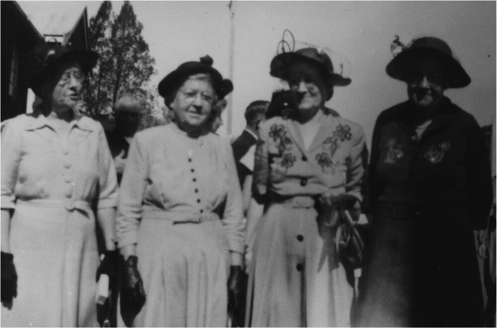 Ina McConnell, Grace Brown (nee McConnell), Helen Playford (nee McConnell) and Florence Rookwood (l-r), Pomona