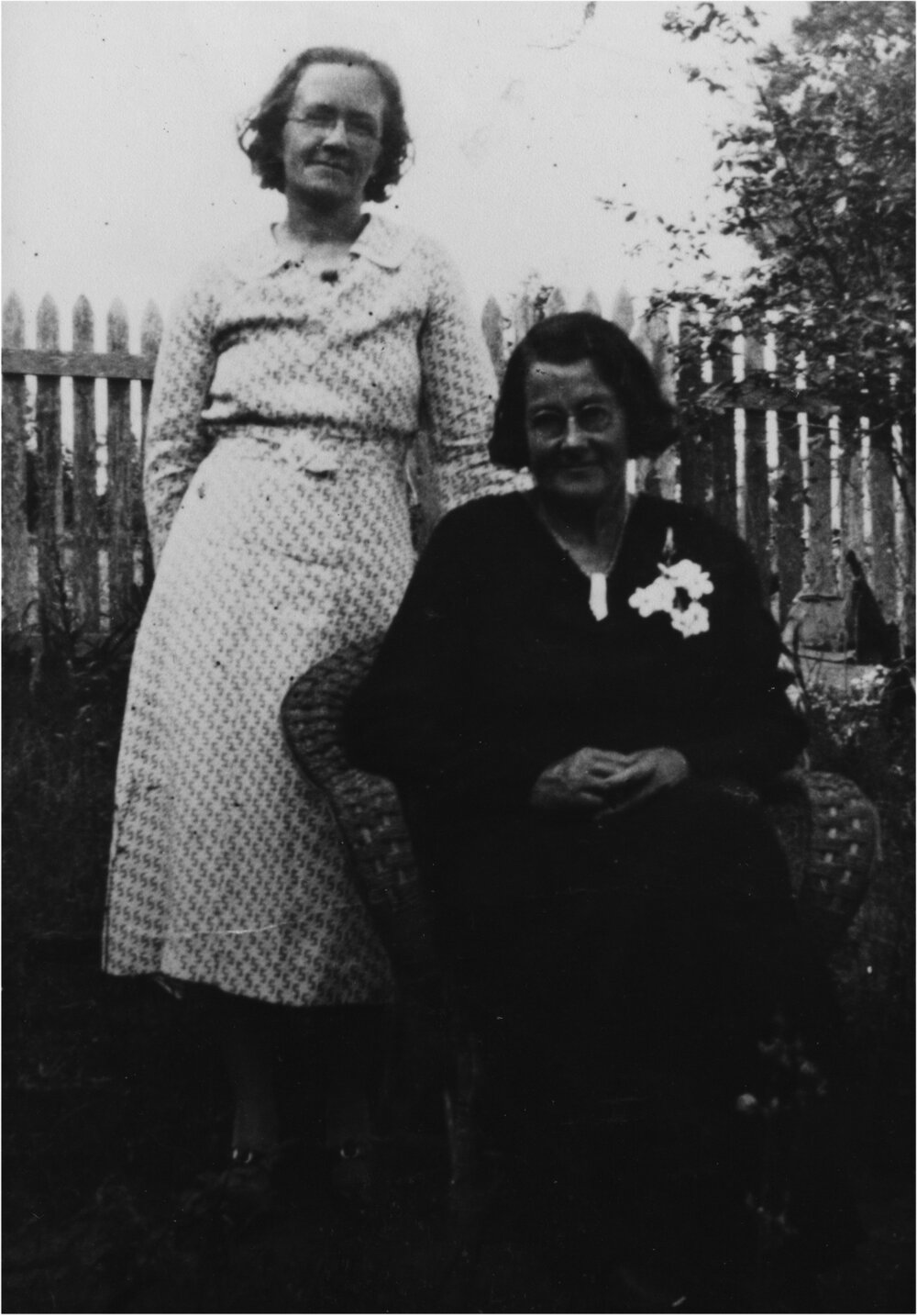 Helen Playford (nee McConnell) with Florence Rookwood, Pomona