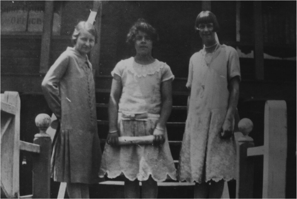 Tina McLeod, Rosie Bazzo and Isobel Rookwood, Noosa Shire Council offices, Pomona, 1920s
