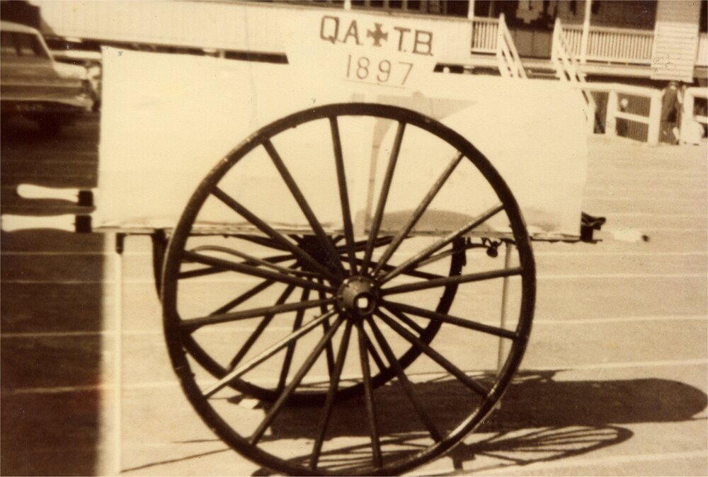 Antique 1897 Q.A.T.B. Ambulance litter, Pomona School Jubilee procession, Pomona, 1977