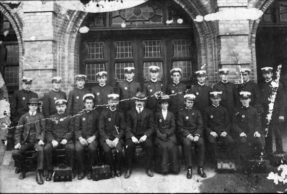Queensland Ambulance Bearers, Brisbane, 1918