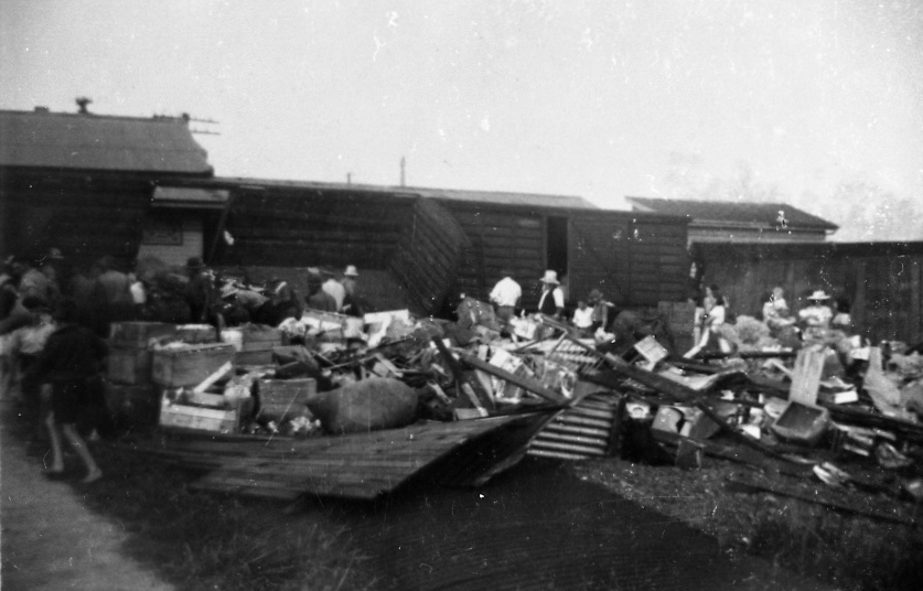 Aftermath, goods train derailment, Pomona Railway yards, Pomona, 30 September 1941