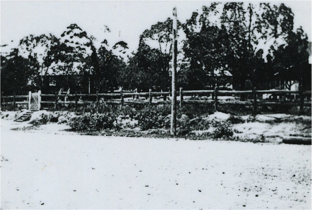 Front view, Pomona State Rural School, Reserve Street, Pomona, 19 June 1942