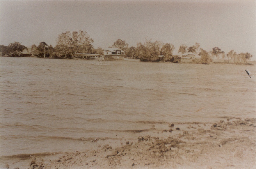 Seaplane, 'Puss in Boots', Noosa River, Tewantin, 12 May 1938