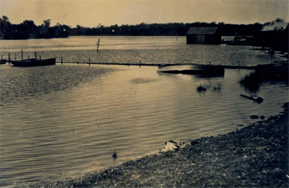 Boats and boat shed, Noosa River, Tewantin, ca 1930s