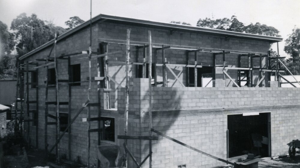 Under construction, Lake Cootharaba Sailing Clubhouse, Boreen Point, September 1962