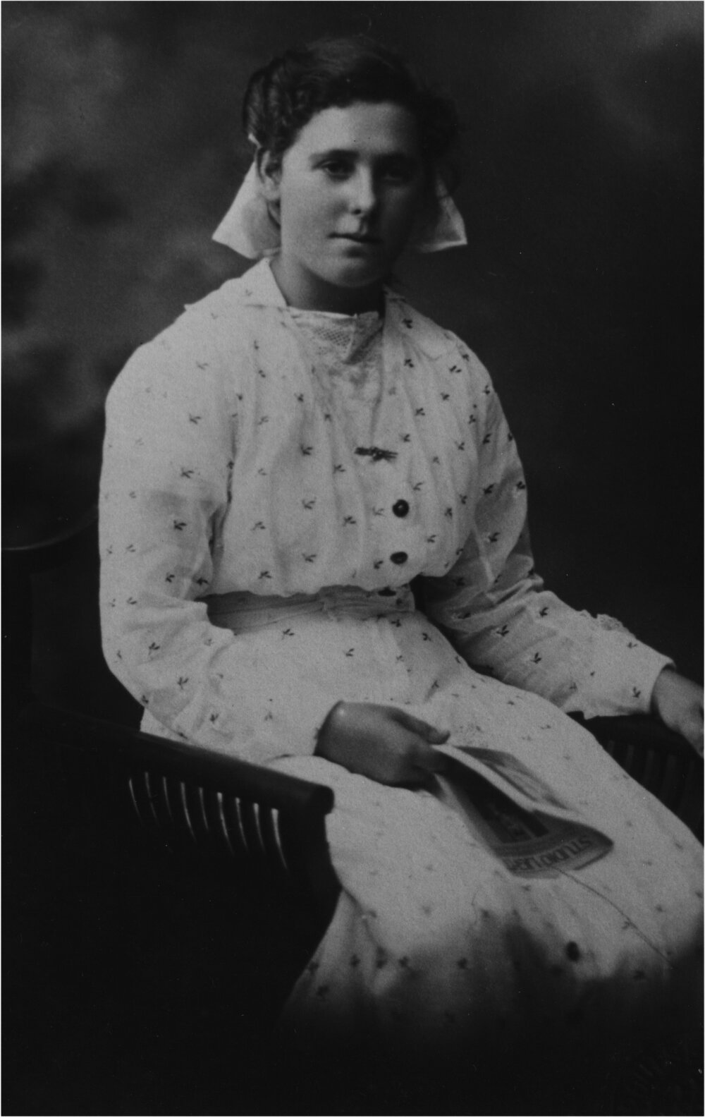 Portrait, Annie Bell, Poulsen Studios, Brisbane, 1916