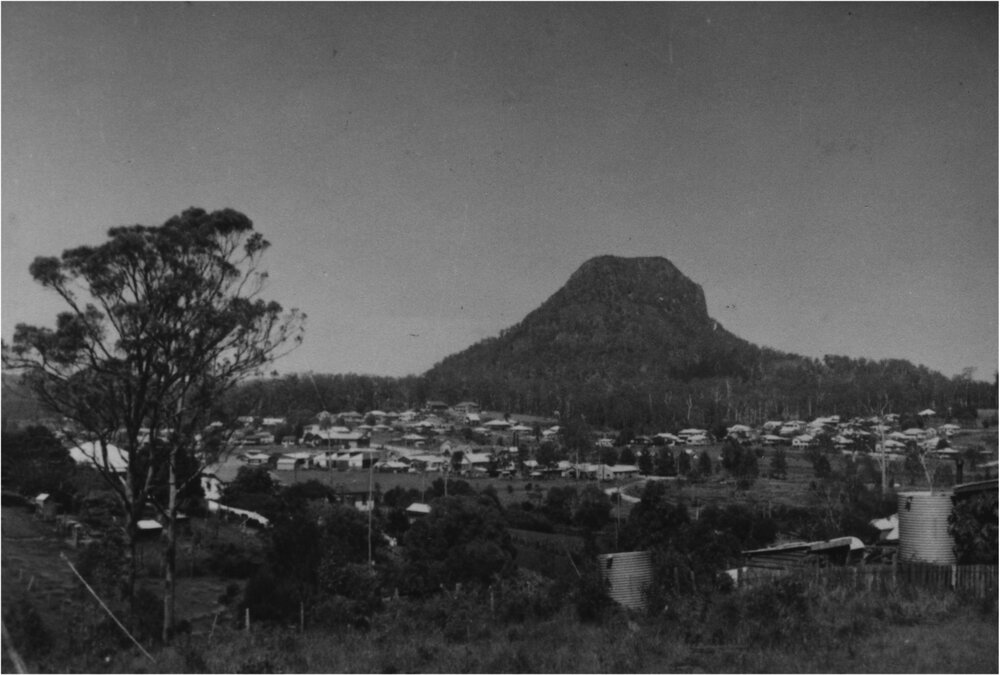 Pomona township nestled at foot of Mt Cooroora