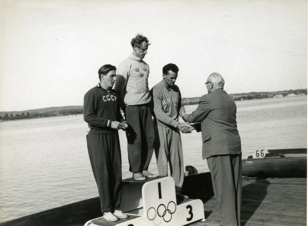 Olympic Games medal presentation, Men's -1 10000m, Lake Wendouree, Ballarat, ca December 1956 