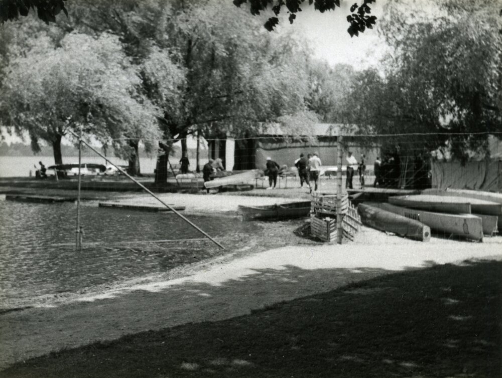Canoe/Kayak athletes, Olympic Games, Lake Wendouree, Ballarat, ca December 1956