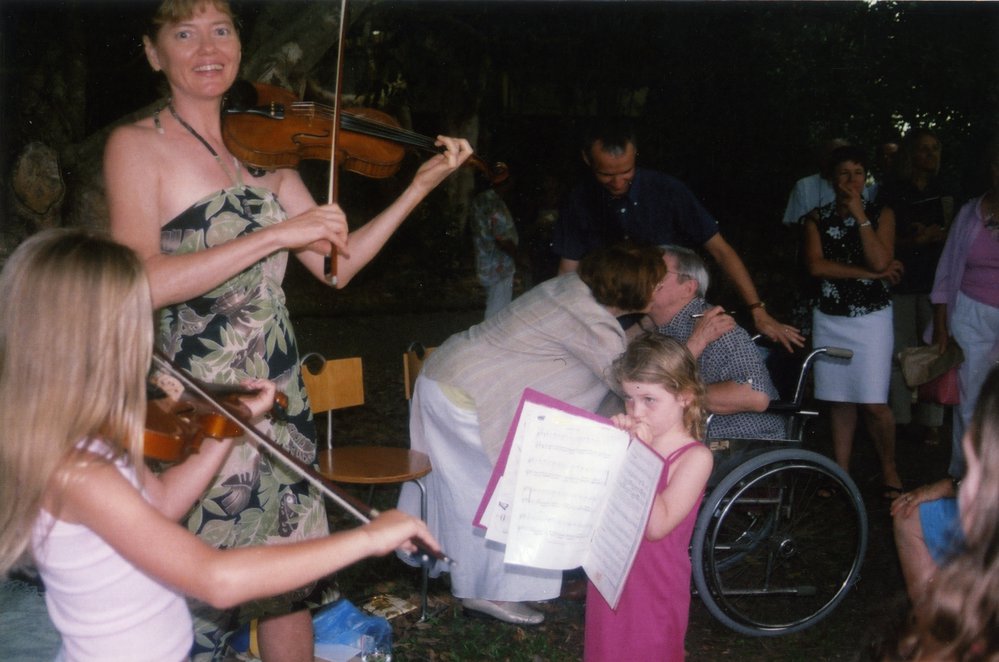 Michelle Freeman, Launch of Emma Freeman's 'Hastings Street', Noosa Regional Gallery, Tewantin, ca April 2005