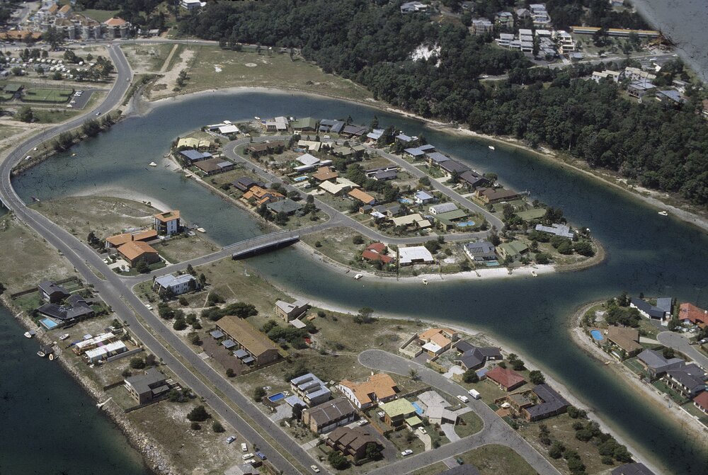 Aerial view, Witta Circle, Noosa Sound, Noosa Heads, ca 1980s
