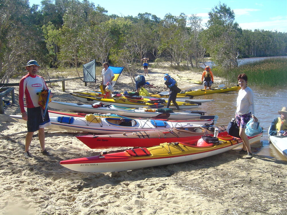 Returned from the Everglades, Lake Cootharaba, Elanda Point, Como, 6 June 2004