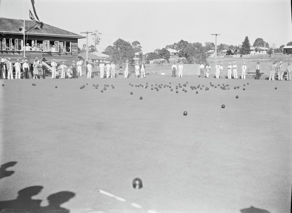 Roll up, Opening Day, Cooroy Bowls Club, Opal Street, Cooroy, 1948