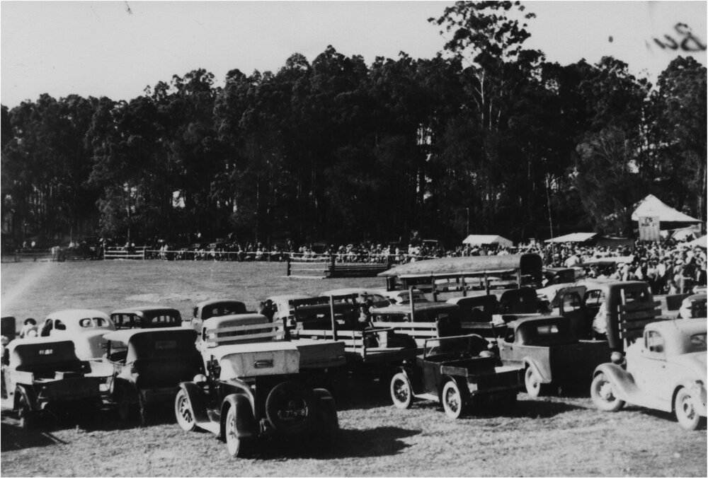 Arena and spectators, Noosa Country Show, Pomona, 20 September 1947