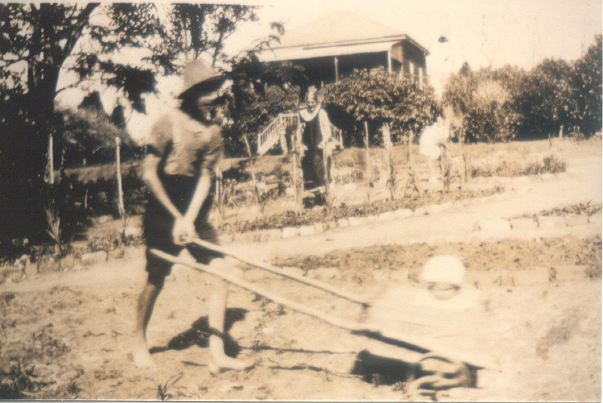 Garden activities, Pederson family home, Boreen Point, ca 1928