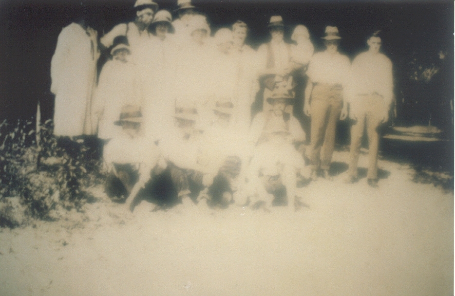 Informal group portrait, Boreen Point, ca 1926