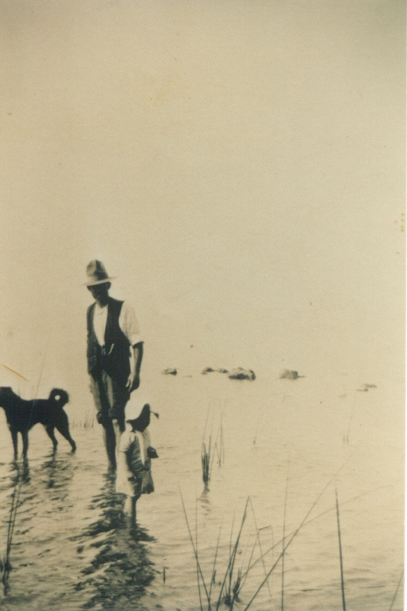 Peter and Ruth Pederson, Lake Cootharaba, Boreen Point, 1927