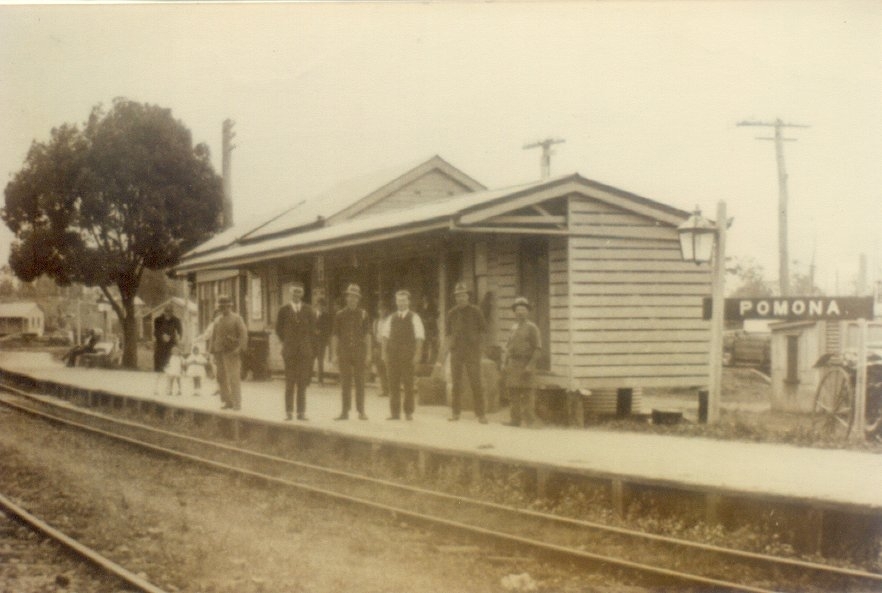 Passengers and workers, Pomona Railway Station, Pomona, ca 1927