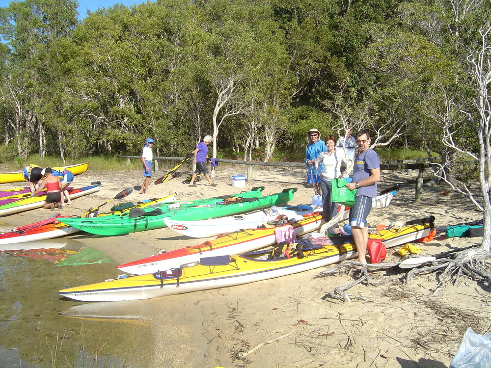 Preparations, river trip, Elanda Point, Lake Cootharaba, Como, 5 May 2007