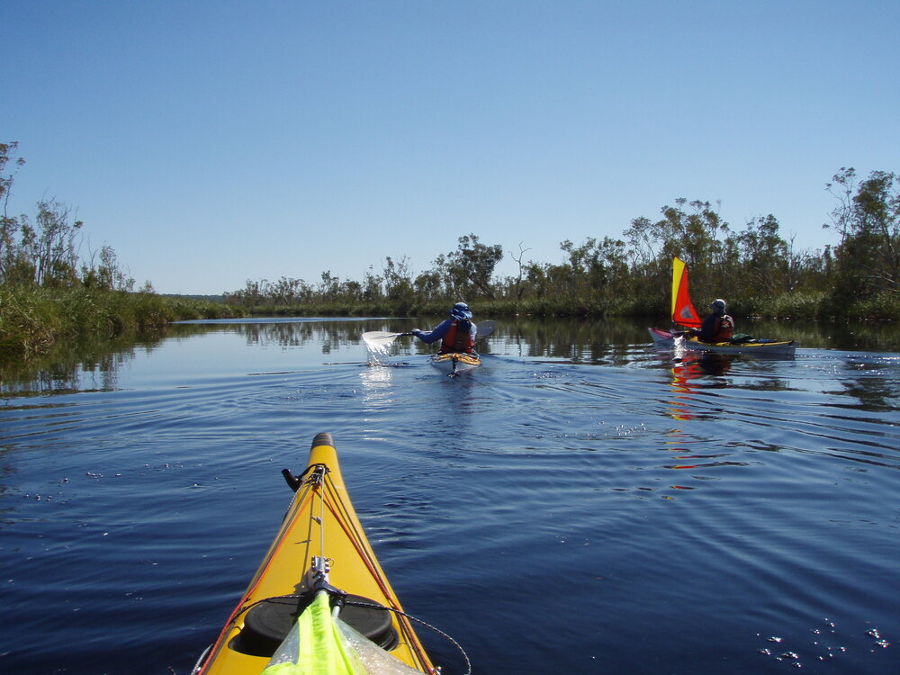 Kayakers, Noosa River, Como, 5 May 2007