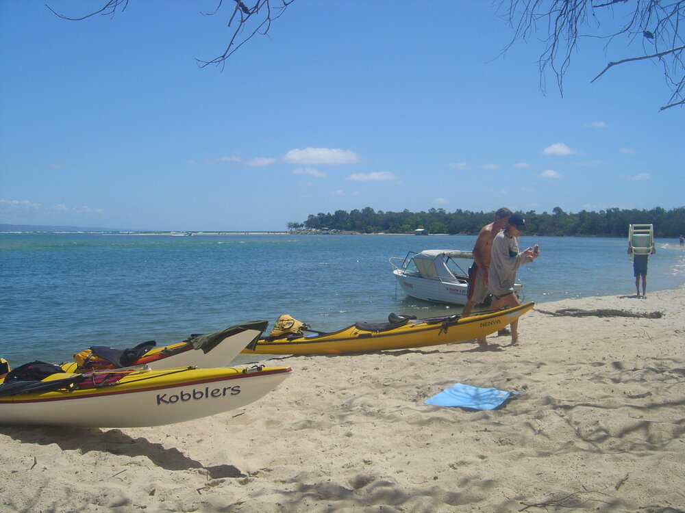 Kayakers, Noosa Inlet, Noosa River, Noosa Heads, 31 &lrm;October &lrm;2004