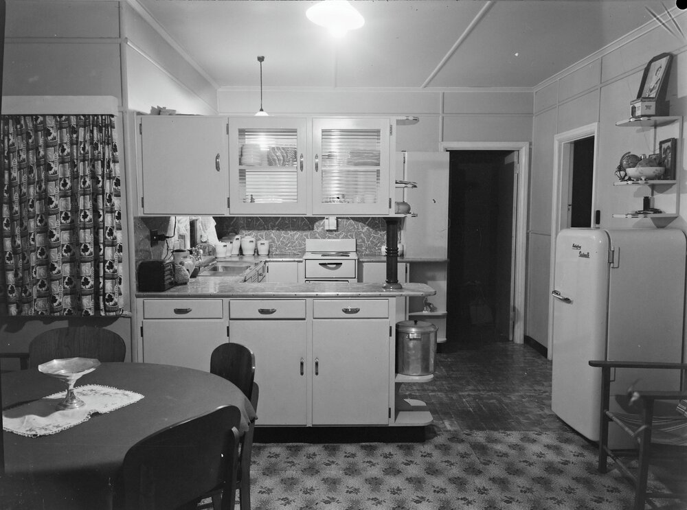 Interior, dwelling, Tewantin, 1957