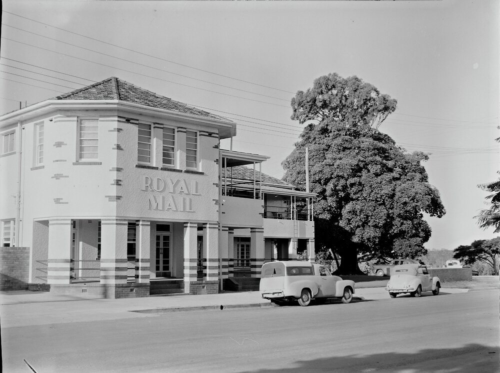 Royal Mail Hotel, Poinciana Avenue, Tewantin, 1958
