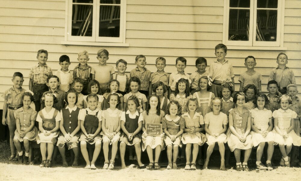 Class photo, Grade 2, Pomona Rural School, Pomona, 1953