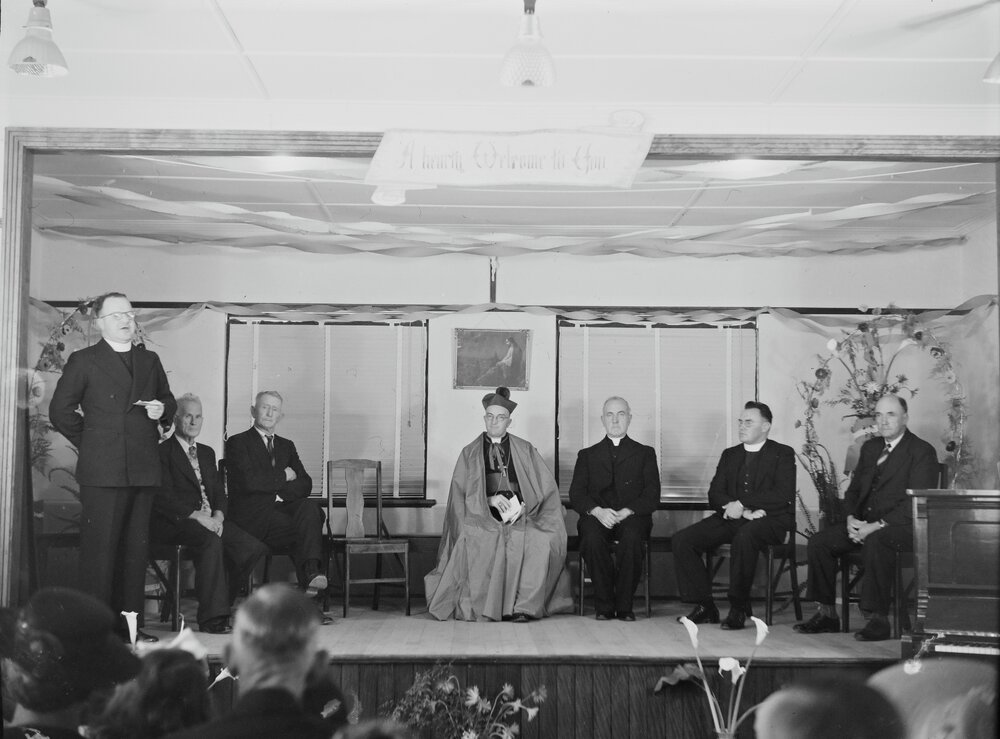 Presentation,  Rev. Dr. Edward J. Doody, St Patrick's Convent, Pomona, April 1948