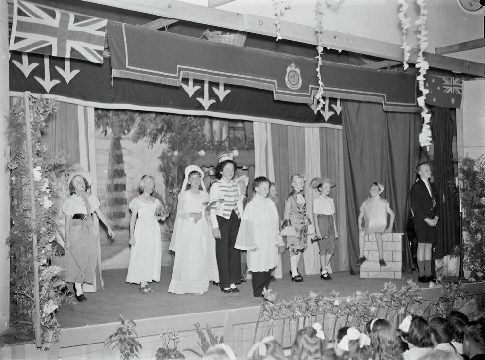 Concert performers, Pomona Memorial School of Arts, 6 Reserve Street, Pomona, 1947