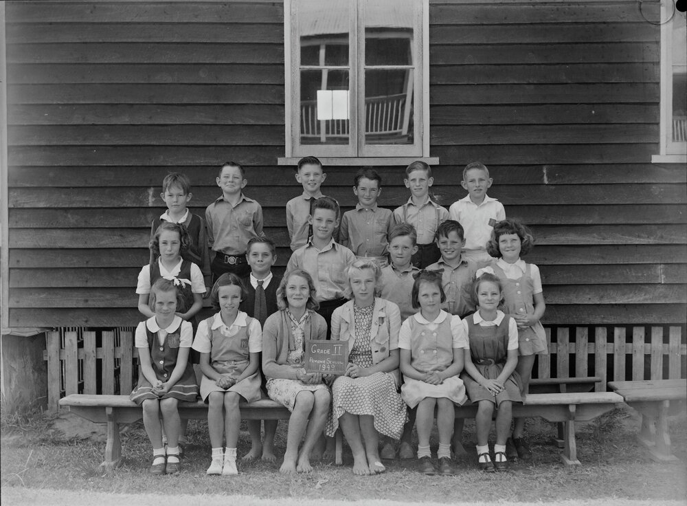 Class photo, Grade 2, Pomona Rural School, Pomona, 1949