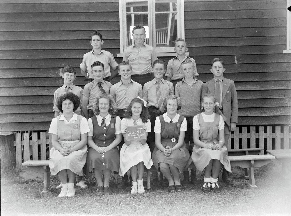 Class photo, Grade 7, Pomona State School, Pomona, 1949