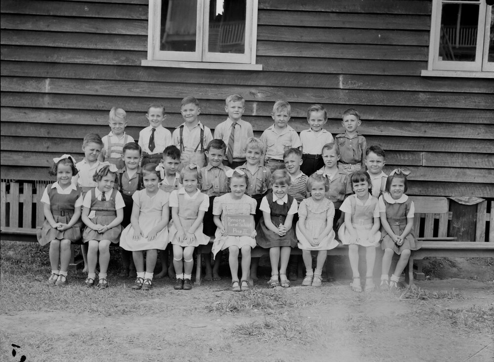 Class photo, Grade Prep 2, Pomona Rural School, Pomona, 1950